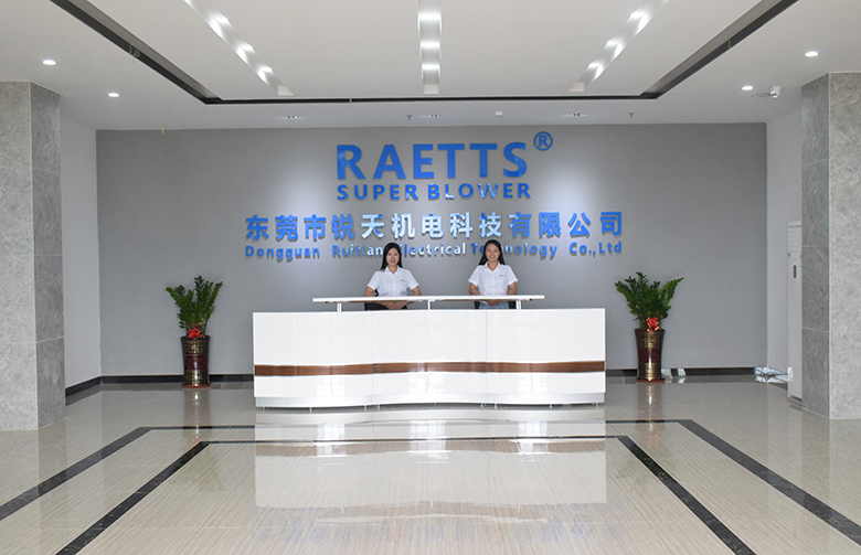 意大利客戶蒞臨銳天機電走訪調研